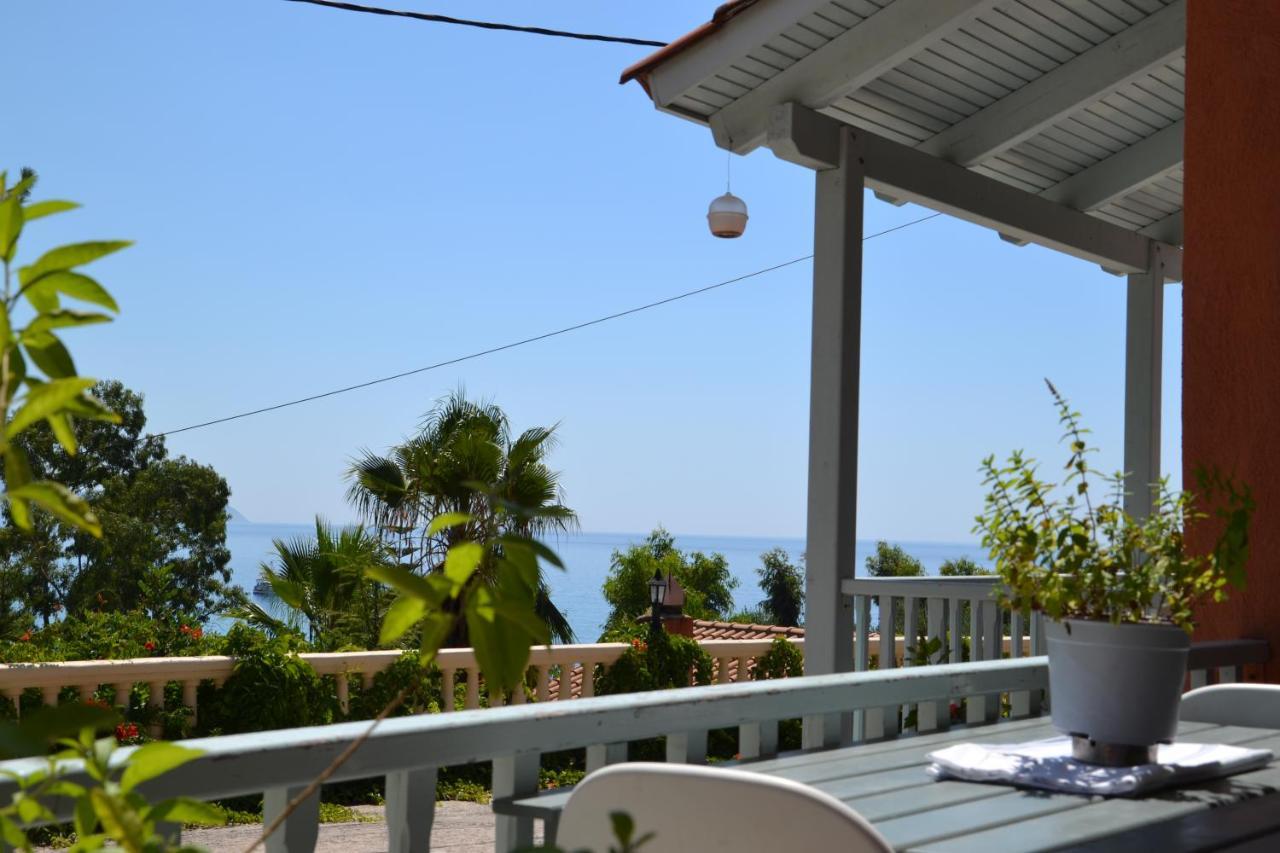Mihaila Seaside: 2 Bedroom Bungalows Kefalonia Spartià Exterior foto