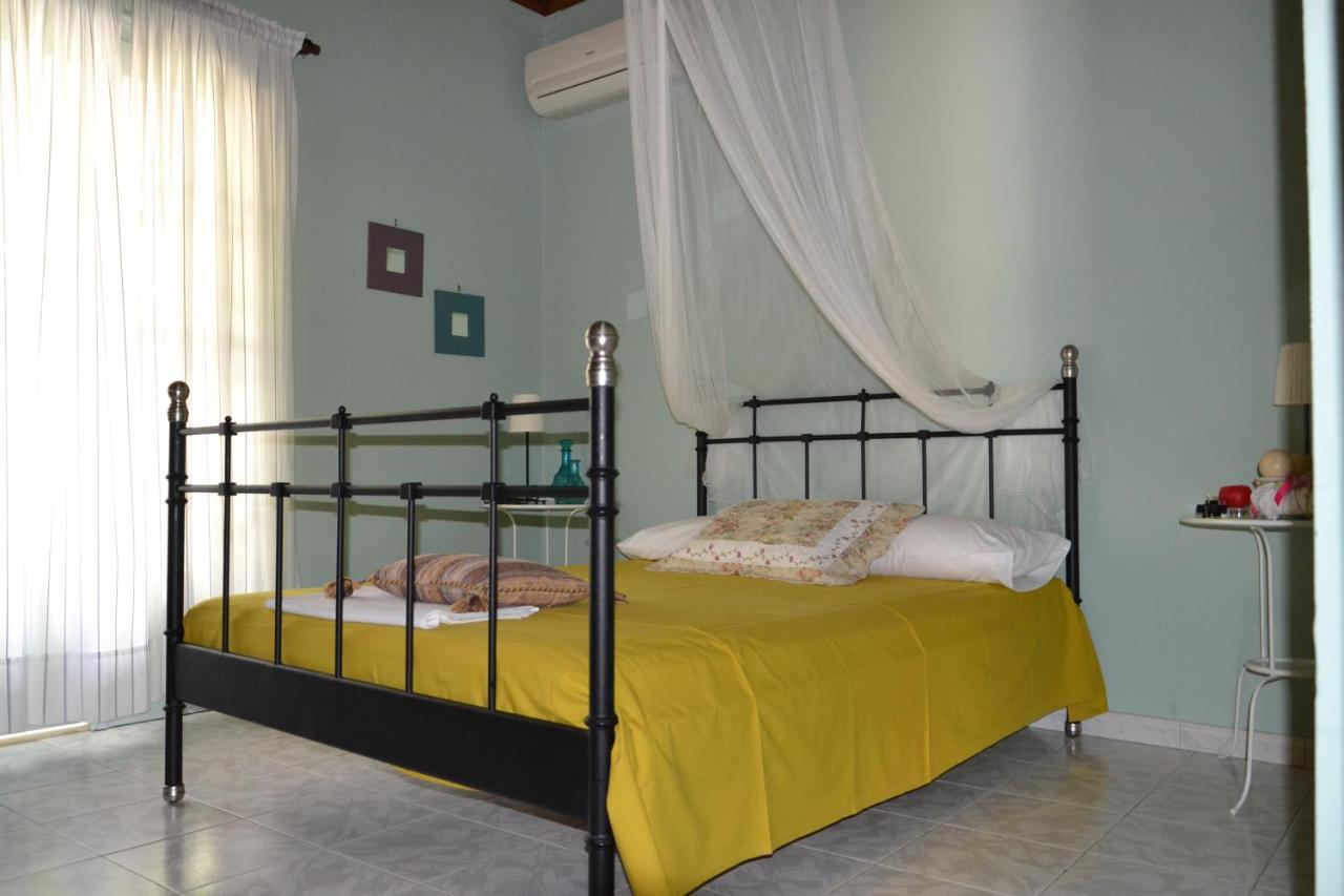 Mihaila Seaside: 2 Bedroom Bungalows Kefalonia Spartià Exterior foto