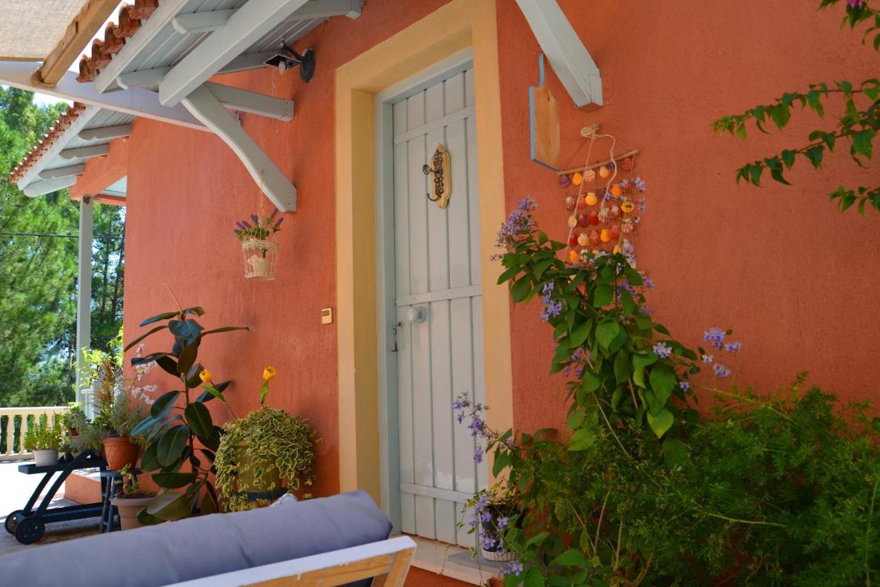 Mihaila Seaside: 2 Bedroom Bungalows Kefalonia Spartià Exterior foto